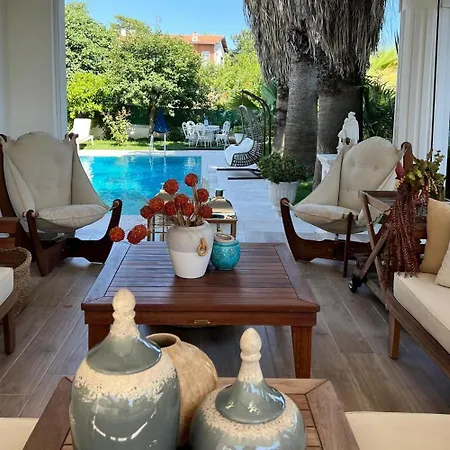 Cloud Nine By Alara - Luxury Private Pool And Garden イスタンブール