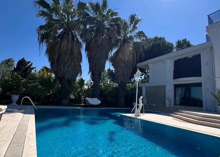 Cloud Nine By Alara - Luxury Private Pool And Garden Villa